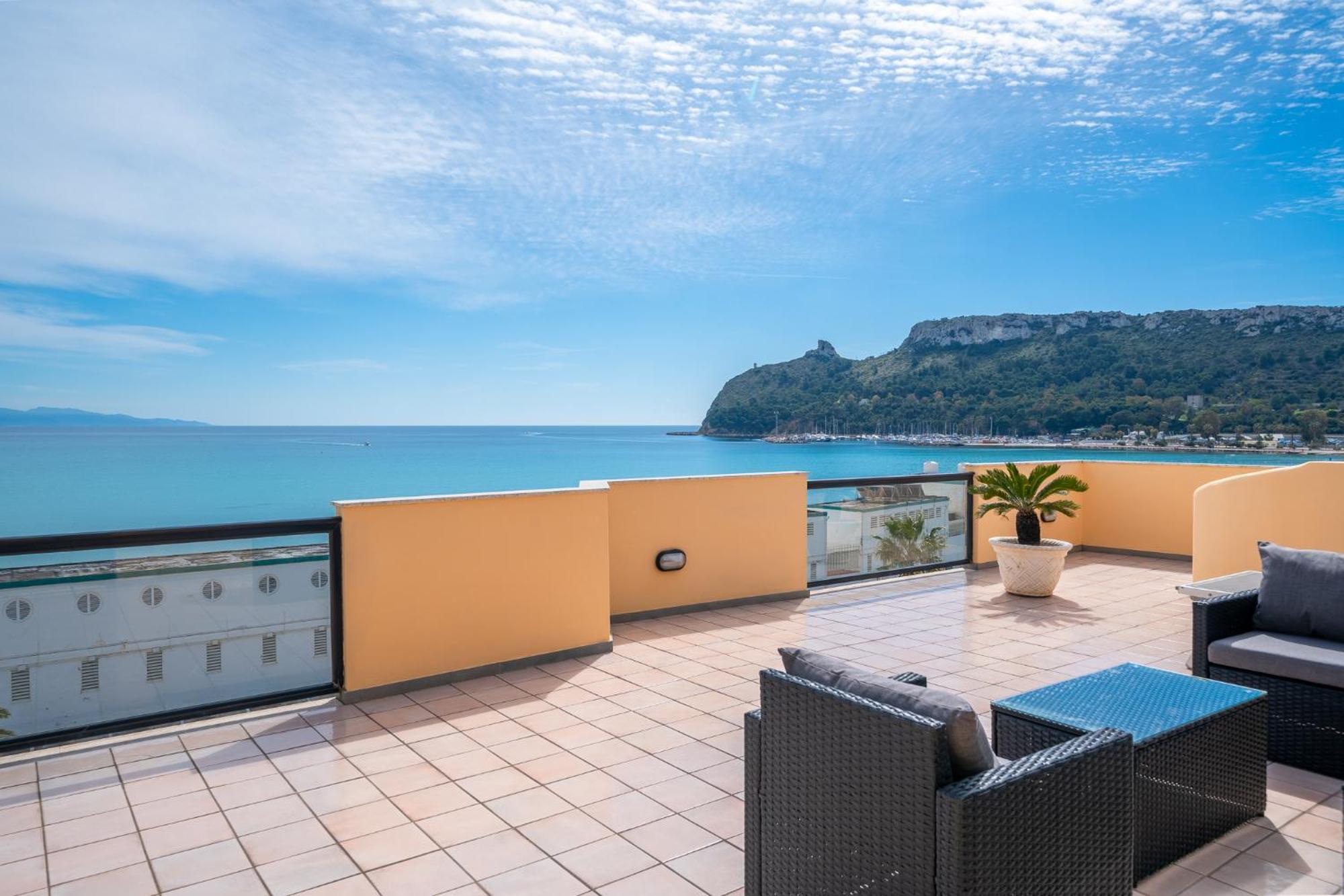 Apartament Attico Sul Poetto Cagliari Zewnętrze zdjęcie